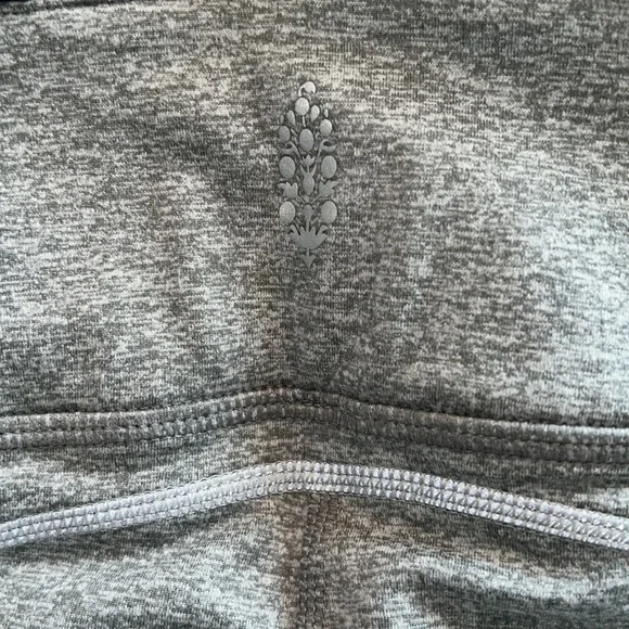 ❄️SOLD❄️- FREE PEOPLE High-Rise 7/8 You're A Peach Leggings SZ. M - Picture 7 of 14